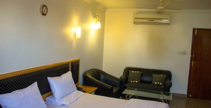 Oyo 539 Hotel Pearl Inn Bangalore Exterior photo