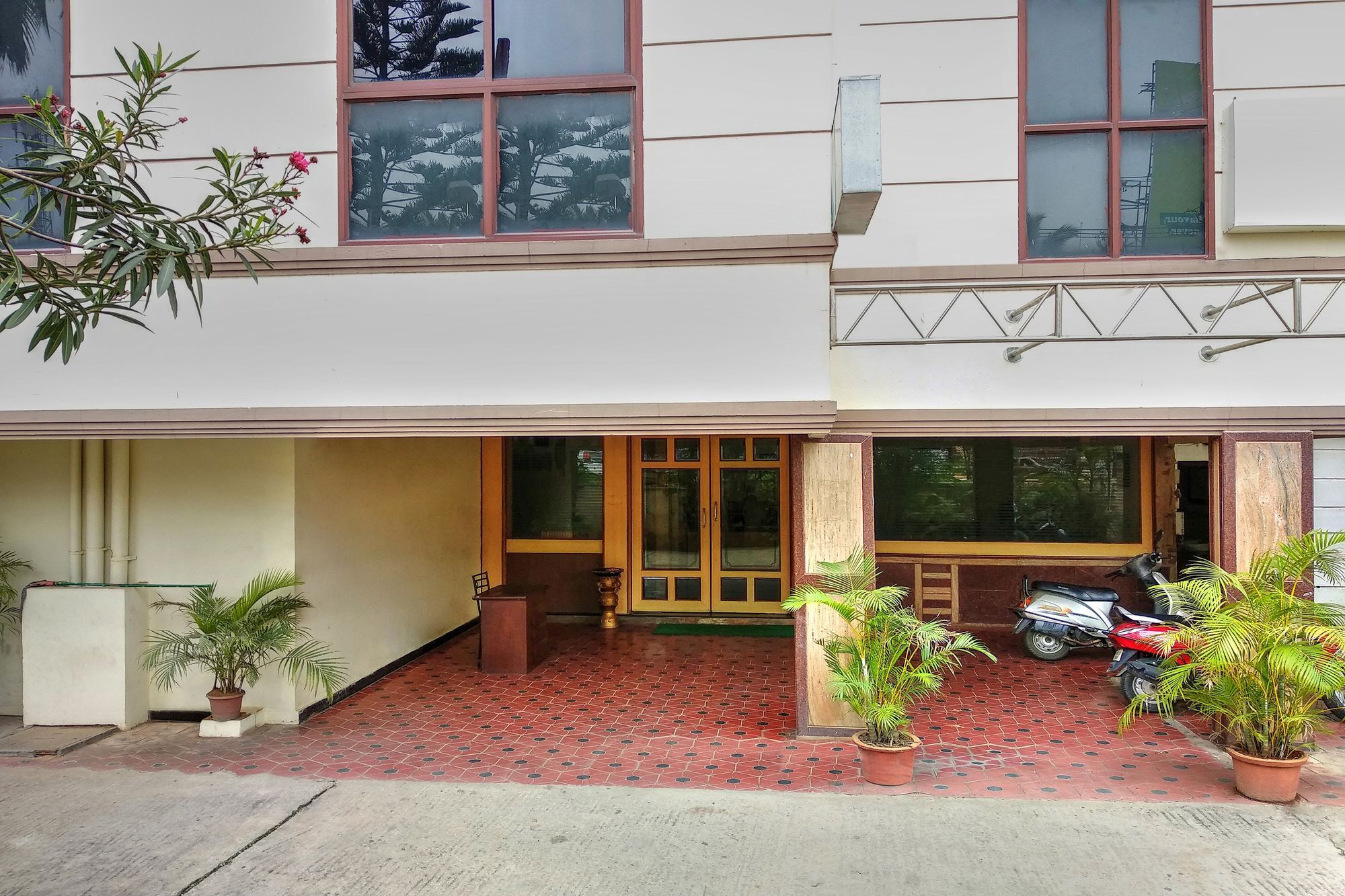 Oyo 539 Hotel Pearl Inn Bangalore Exterior photo